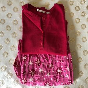 delicates Pink Two-Piece Henley Pajama Set with Starburst Print